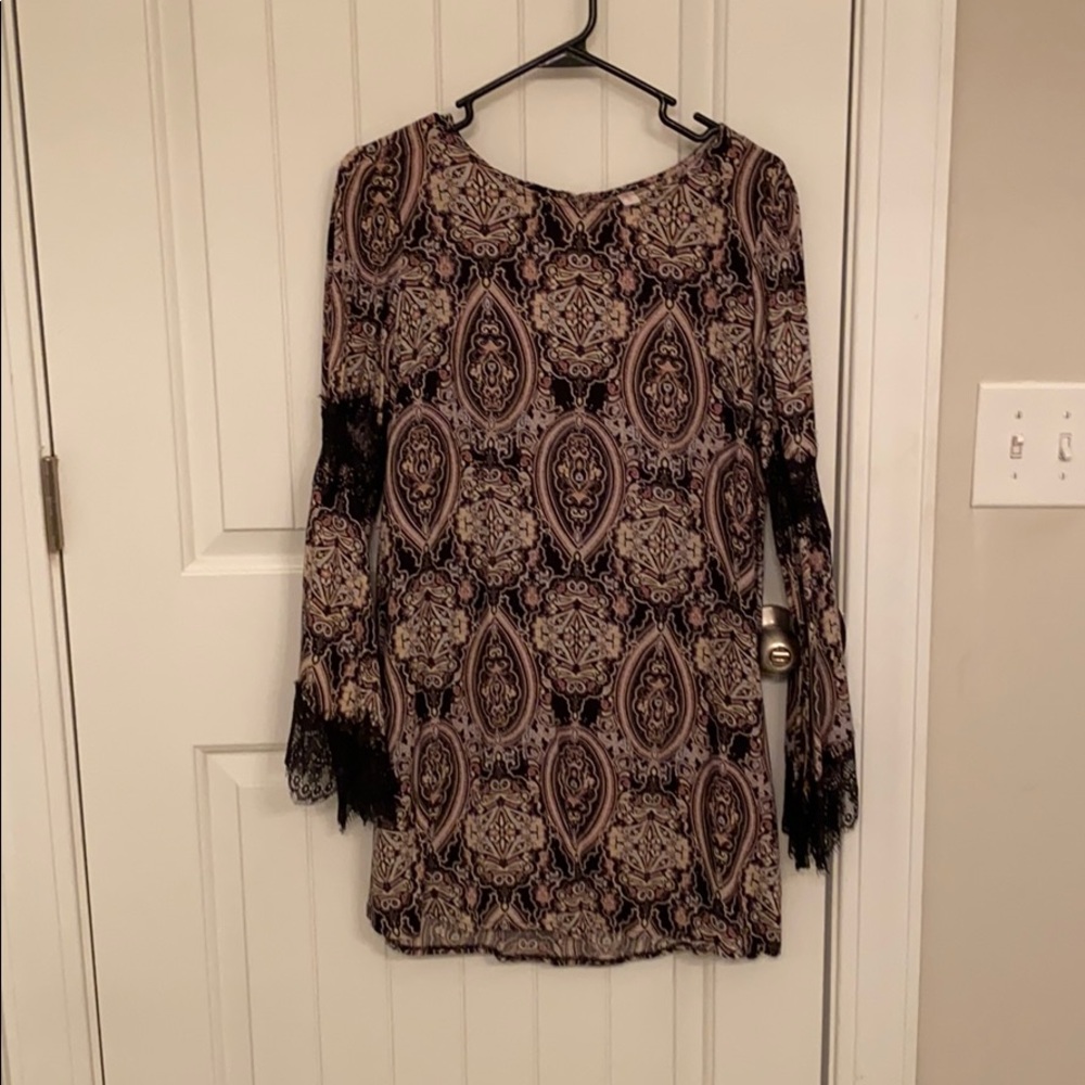 Black and Pink print dress with bell-laced sleeves